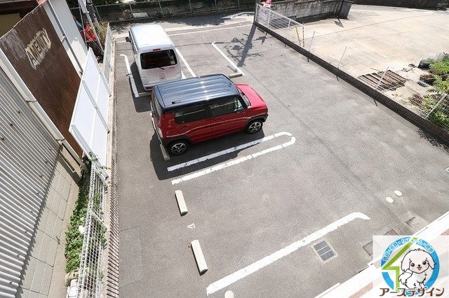 Live houseの駐車場|※パース写真
