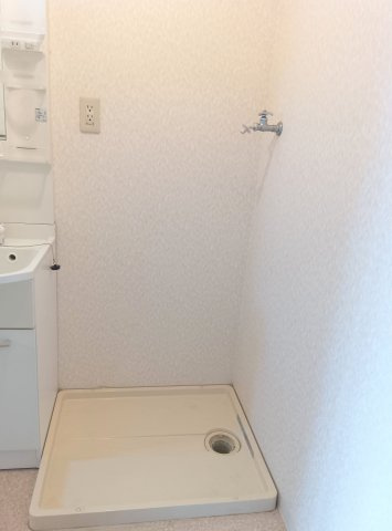 【設備】 | ヴィラ仲谷向陽台 | 洗濯機置場