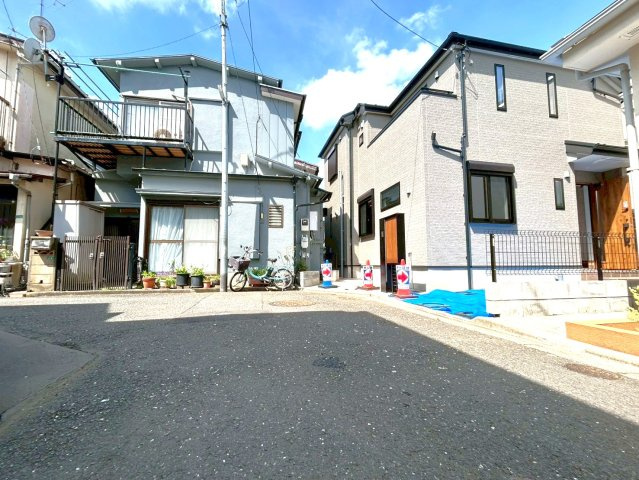 新座市池田４丁目　新築一戸建　西武池袋線　大泉学園の前面道路含む現地写真