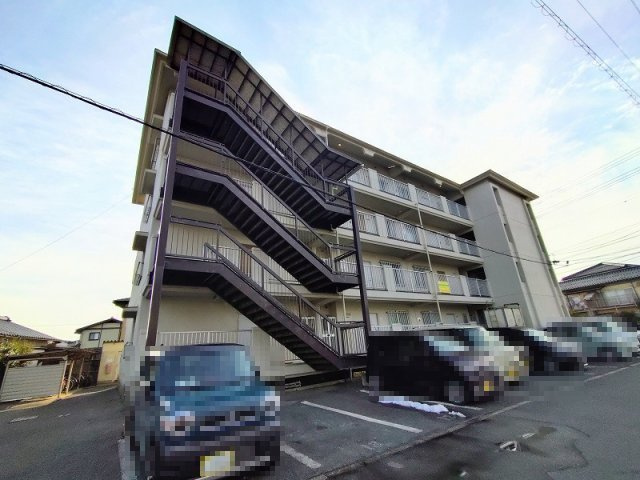 イーストサイドの外観