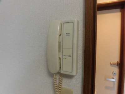 【設備】 | ＵＰＧＲＡＮＤ菅原 | 受話器付きインターホンです