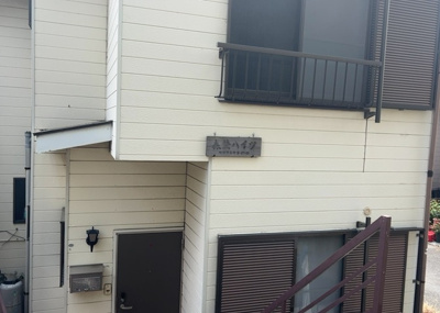 【エントランス】 | 森埜ハイツ | マンションのエントランスには、もともと風よけや防犯の役割がありますが、マンションによって宅配ボックスなどの設備が備わっている所もあります。日々の生活をイメージしながら生活しやすさをチェックしましょう。