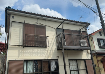 【外観】 | 森埜ハイツ | ＲＣ造、Reinforced Concreteは直訳すると補強されたコンクリートです。主に柱や梁・床・壁が鉄筋とコンクリートで構成おり、鉄筋を組んだ型枠にコンクリートを流し込んで固めたものを指します。