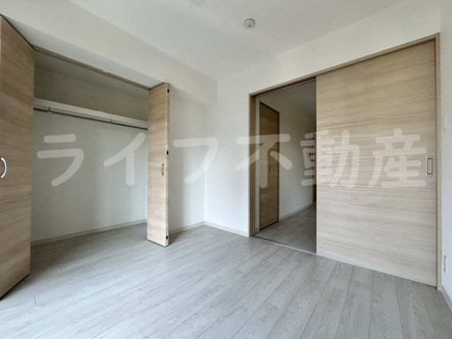 Jino放出の洋室|使い勝手のいい洋室です