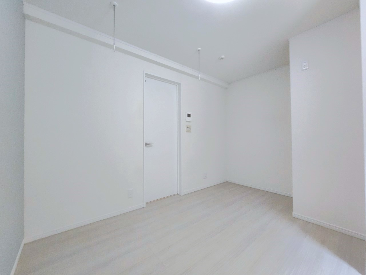 【寝室】