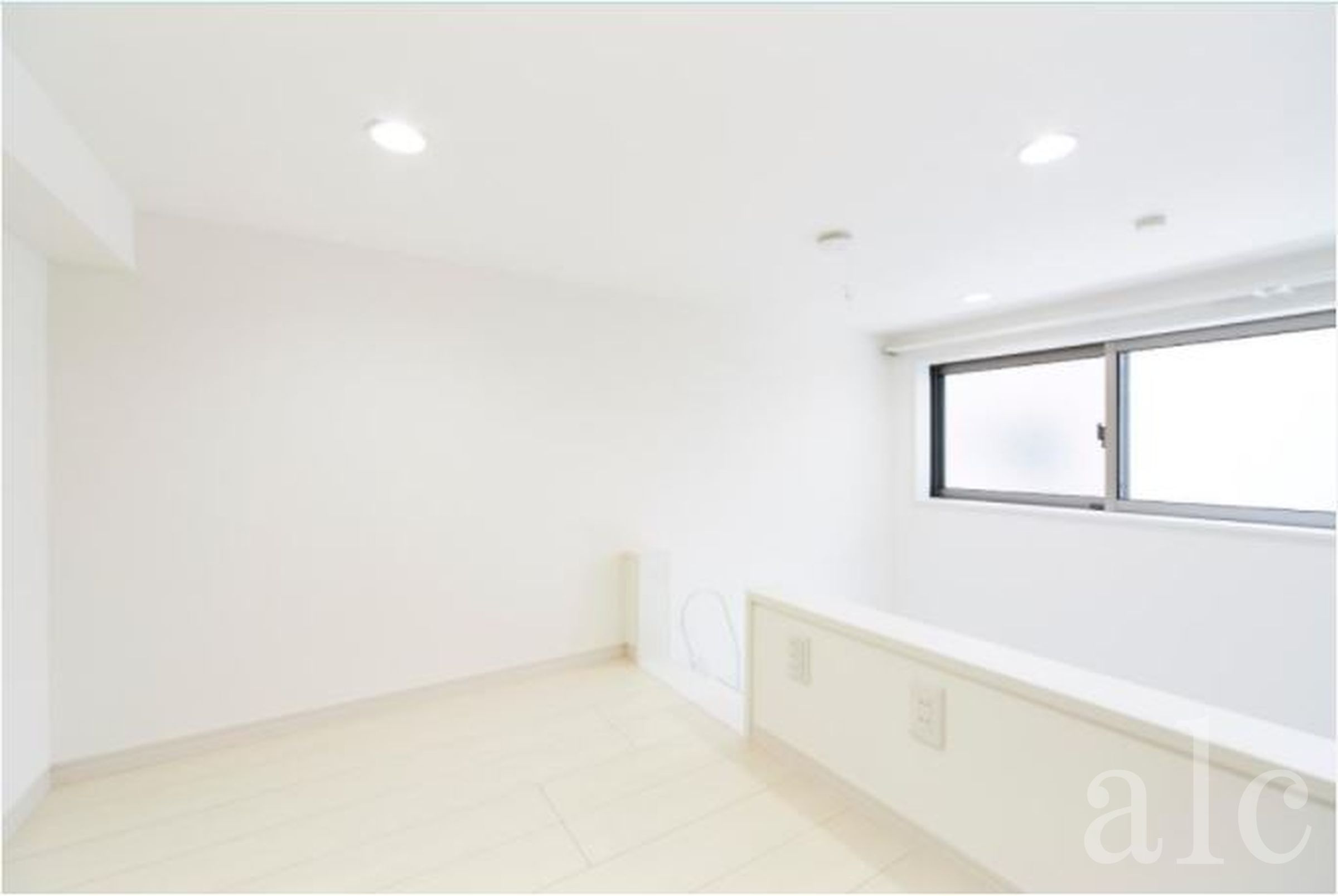 Nano東池袋【ナノ東池袋】の内装|明るい室内です