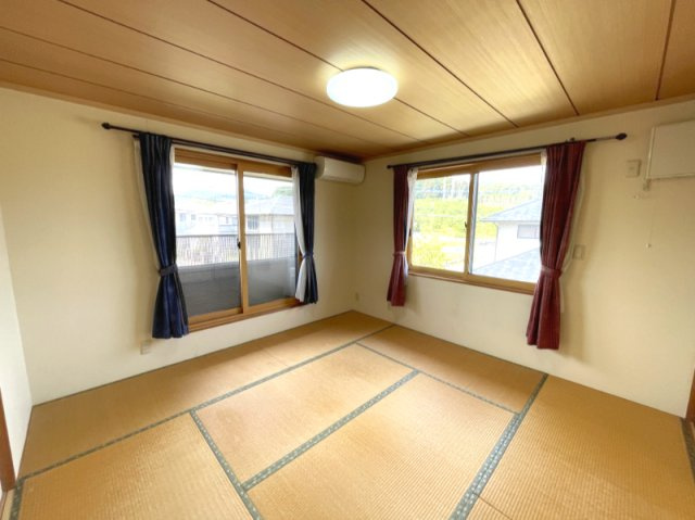岡垣町公園通り2丁目戸建の和室