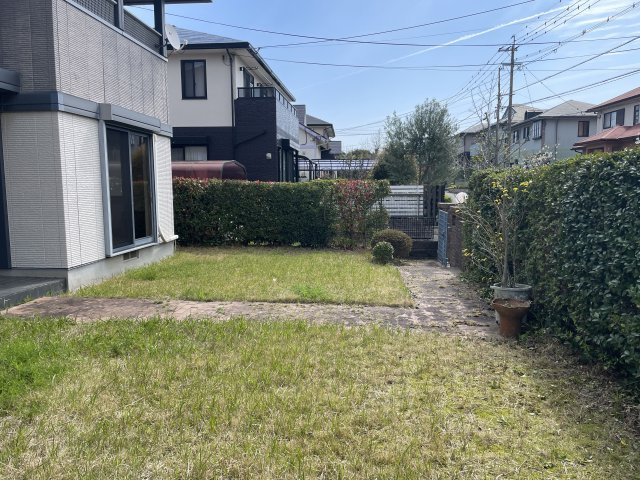 岡垣町公園通り2丁目戸建の庭