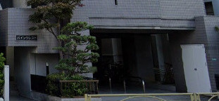 パインクレストのエントランス