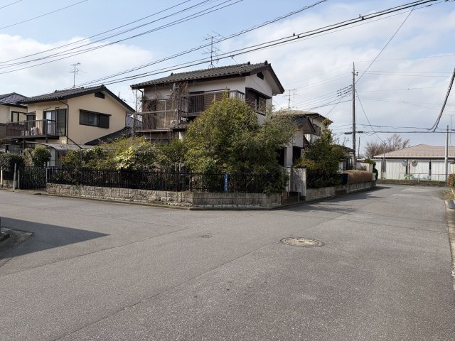 取手市光風台の前面道路含む現地写真