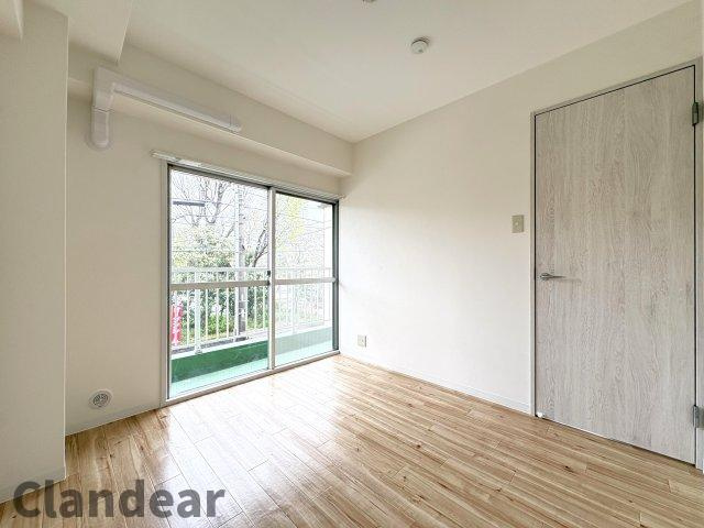 お花茶屋ダイヤモンドマンションの洋室|ドキドキの新生活も、安心してスタート。ぴったりの住まいを見つけませんか？クランディアが一緒に住まい選びをサポートします‼　まずは、お気軽にお問合せください　＃クランディア