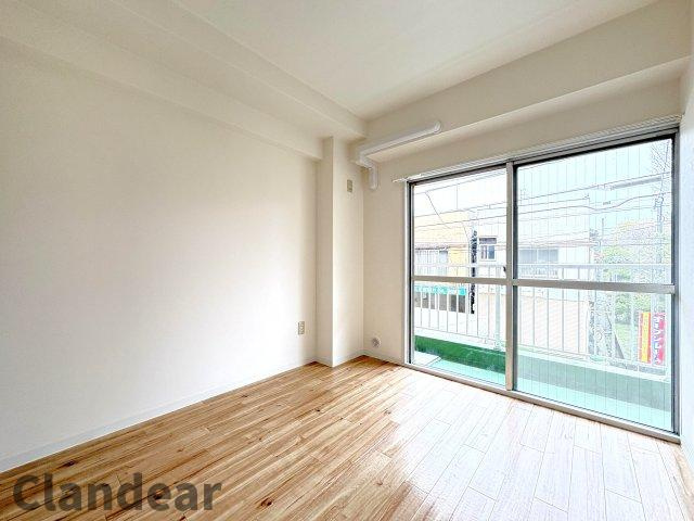 お花茶屋ダイヤモンドマンションの洋室|ドキドキの新生活も、安心してスタート。ぴったりの住まいを見つけませんか？クランディアが一緒に住まい選びをサポートします‼　まずは、お気軽にお問合せください　＃クランディア