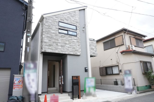 草加市長栄4丁目 新築分譲住宅の外観