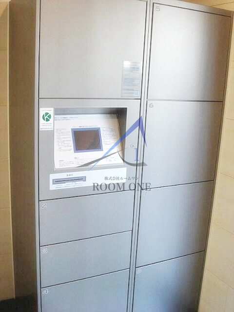 メインステージ北千住Ⅱのその他共用部分|宅配ボックスです。