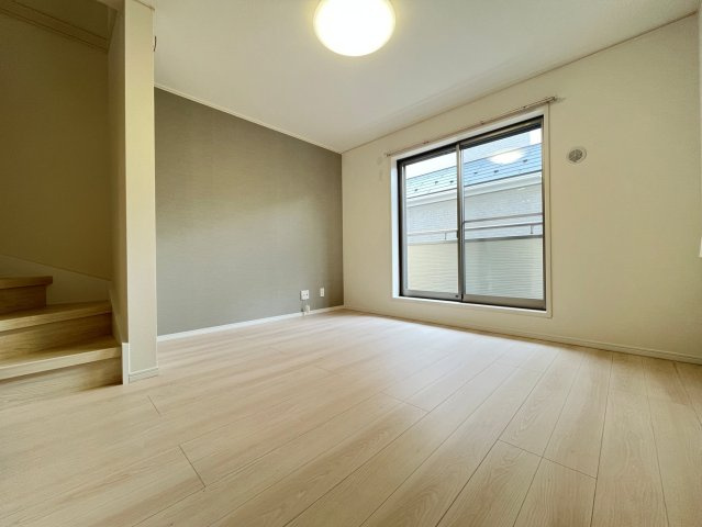 北区岩淵町戸建②の居間・リビング