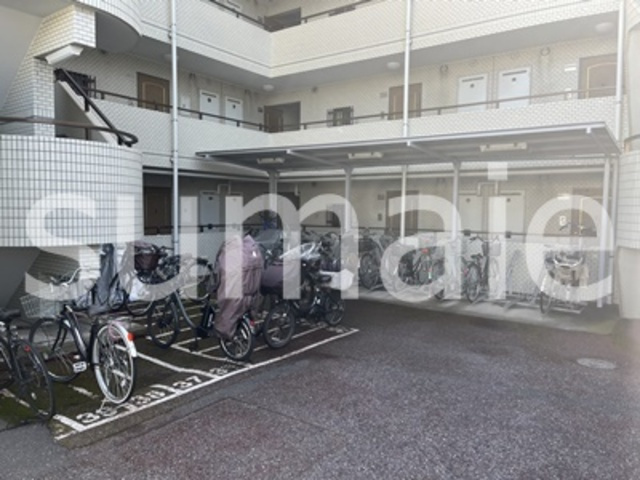 エスポワール与野のその他共用部分|敷地内駐輪場。