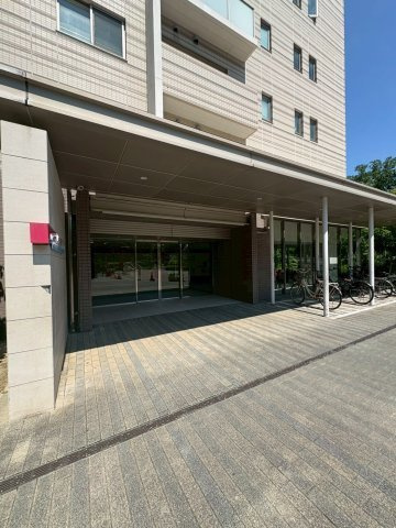 ミリカ・ヒルズ　１街区のエントランス