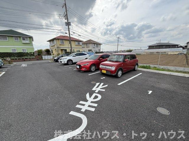 ベル フルールの駐車場