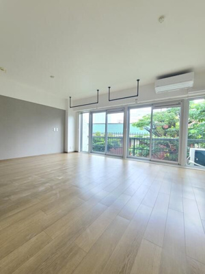 【居間・リビング】 | 秀和高輪レジデンス