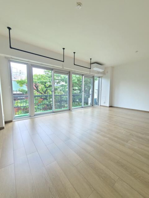 【居間・リビング】 | 秀和高輪レジデンス