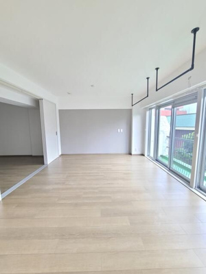 【居間・リビング】 | 秀和高輪レジデンス