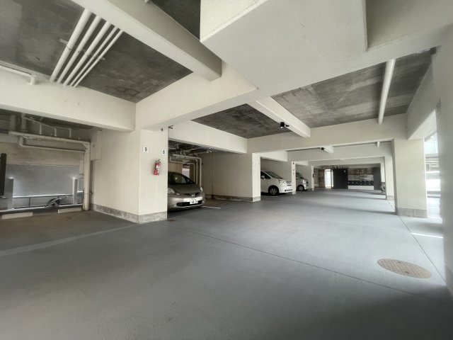 クレアトーレ姫路駅前の駐車場
