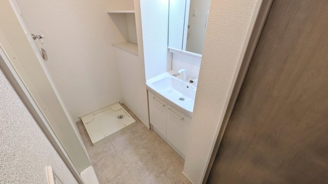 【洗面所】