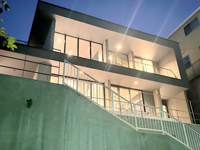 あきる野市草花　デザイナーズ新築住宅の外観