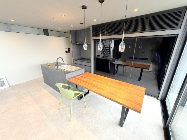 あきる野市草花　デザイナーズ新築住宅のキッチン