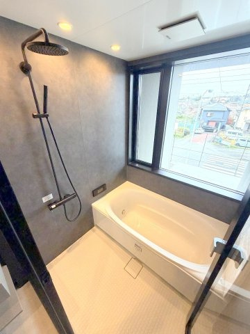 あきる野市草花　デザイナーズ新築住宅の浴室