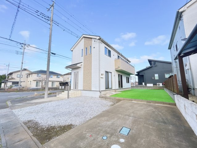 【前面道路含む現地写真】 | 取手市紫水１丁目　中古戸建