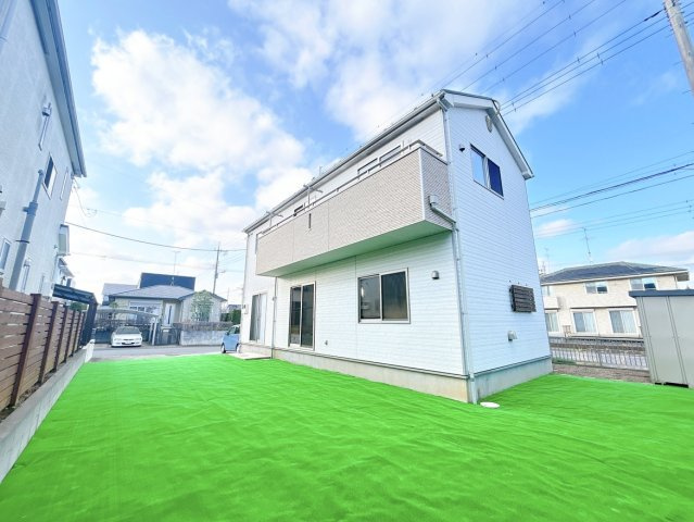 【外観】 | 取手市紫水１丁目　中古戸建 | お庭付物件になります！お庭遊びや、プールなどお子様も大喜び(^^)