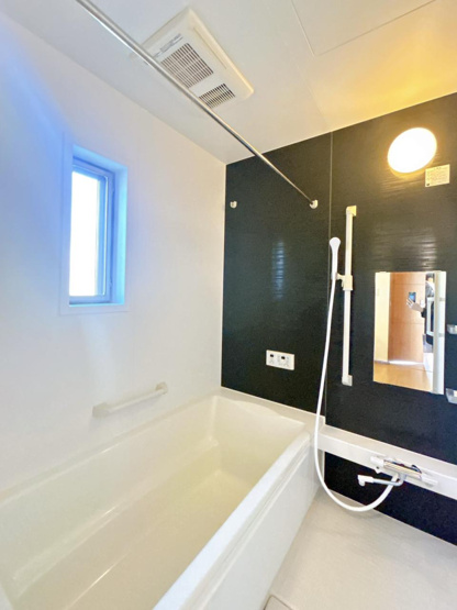 【浴室】 | 取手市紫水１丁目　中古戸建