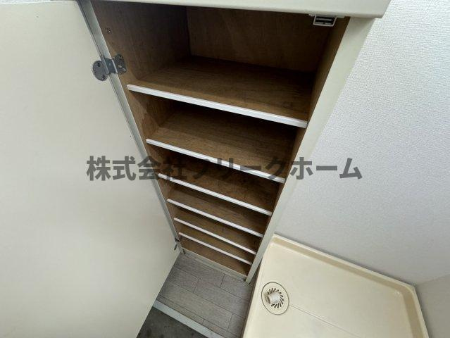 武蔵野市境１丁目のアパートの収納