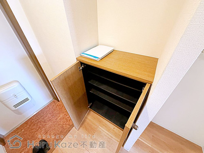 【玄関】 | グリーンパーク新瑞【名古屋市賃貸・シャッター付駐車場】