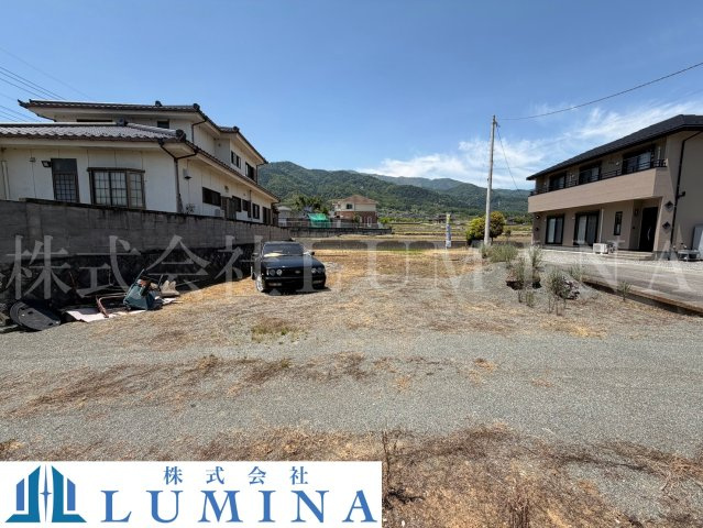 韮崎市旭町上條中割の外観