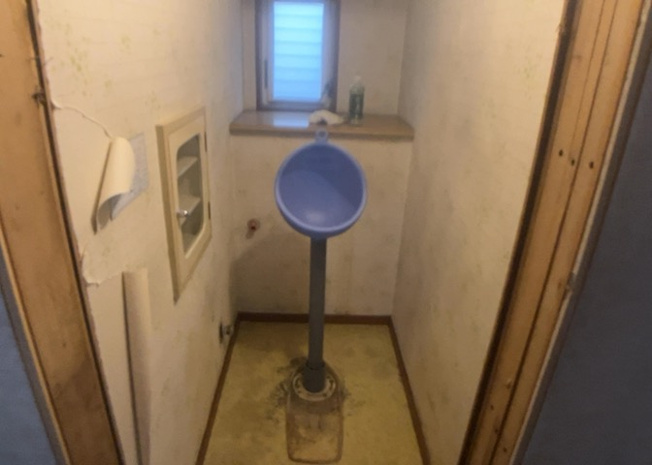【トイレ】 | トイレは大きさや形、機能、抗菌性などが異なる多種多彩なタイプが各メーカーから出ています。それぞれに良さがあるため、事前にどういったタイプのトイレがいいのかをご家庭内で決めて、内見に行くといいでしょう。