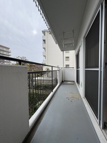 ベルメゾン武蔵関2階のバルコニー|お洗濯にも便利なバルコニー付き