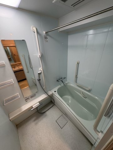 ベルメゾン武蔵関2階の浴室|お風呂です