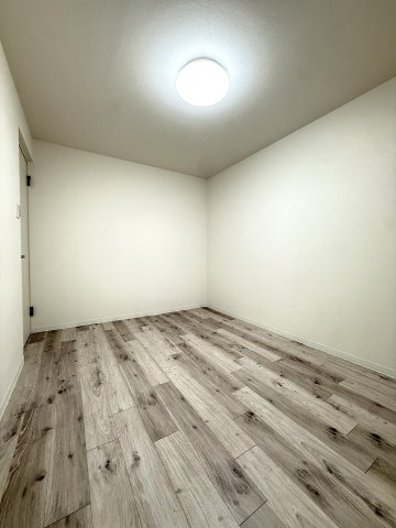 メゾンドルチェ23番館の洋室