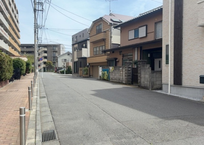 【展望】 | ディナスカーラ南橋本 | 眺望を気にして物件を探す場合、前面に建物が建っていないか現地で確認しましょう！前面に建物があると景色はもちろん、日当たりや風通しにも影響が出てきます。住んだ時のことを想像しながら現地見学をしましょう。