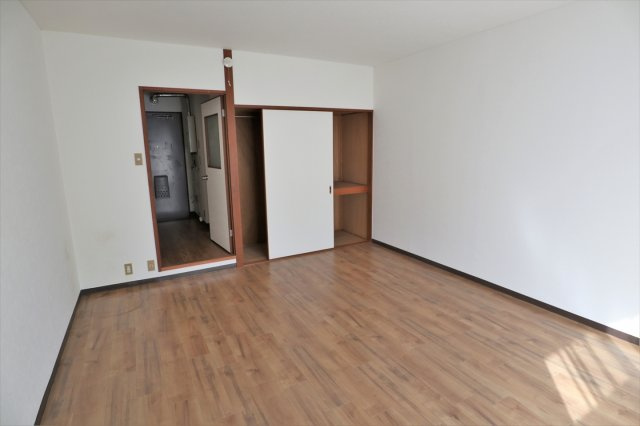 ルーラルハウスの洋室