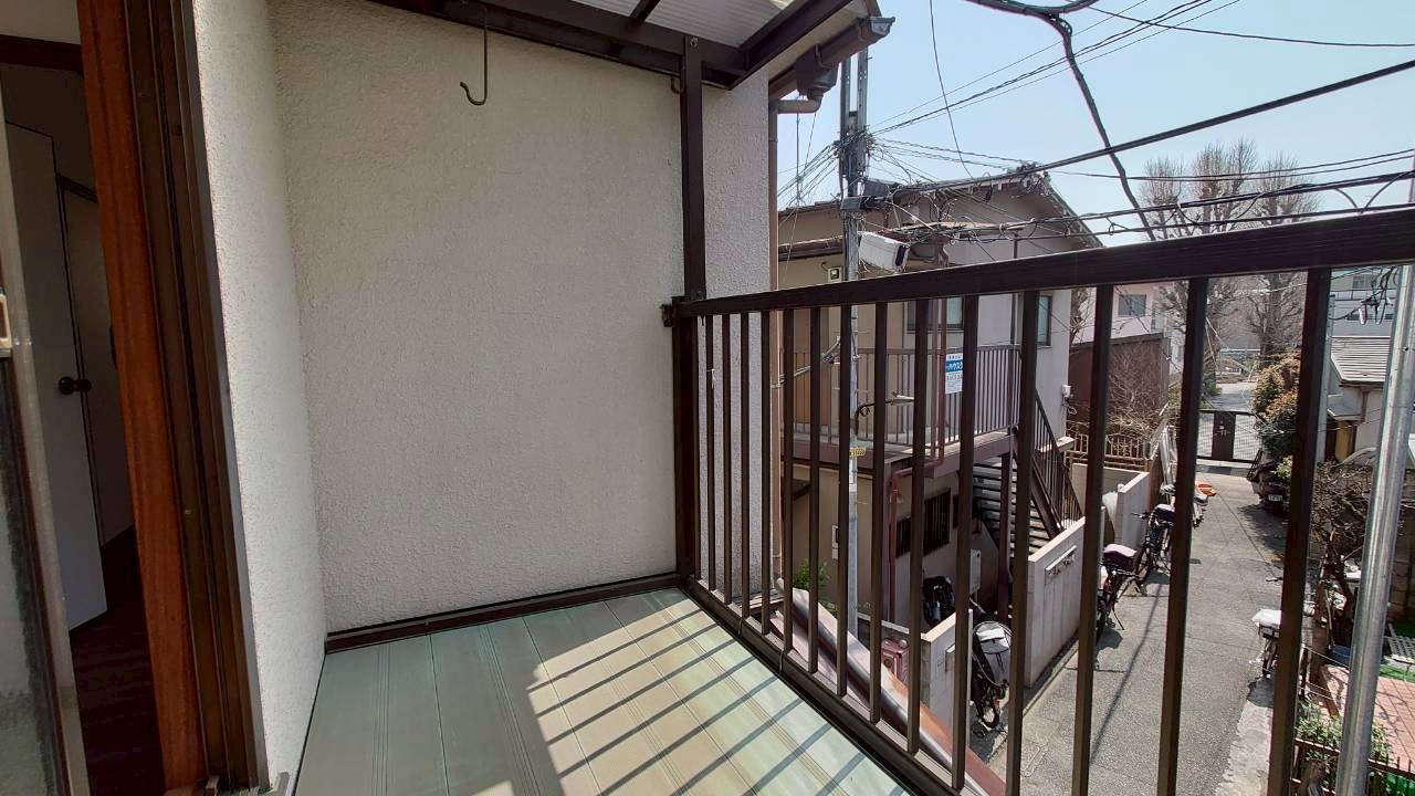 【バルコニー】