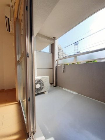 Ｓｏｌ　Ｌｅｖａｎｔｅ　国府のバルコニー|外からの目が気にならないバルコニーで洗濯物が干せます