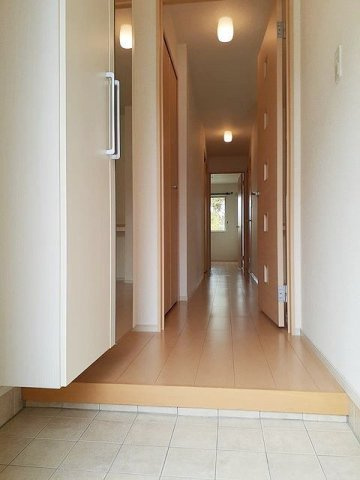 ラフレシール２の玄関|落ち着いた玄関です
