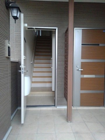 熊本市北区武蔵ケ丘８丁目のアパートのエントランス|毎日通るエントランスはこのようになっています