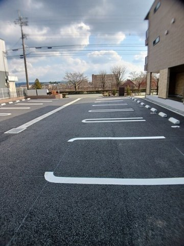 菊池郡菊陽町大字津久礼のアパートの駐車場|カースペースがあります