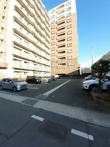 メゾンソレイユの駐車場|駐車場です