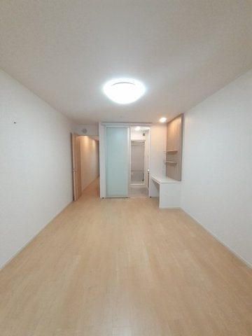 熊本市北区兎谷１丁目のアパートの内装|明るい室内です