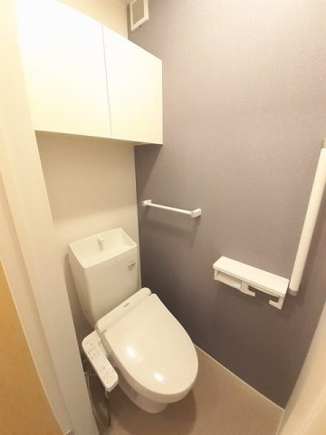 熊本市北区兎谷１丁目のアパートのトイレ|ゆったりとした空間のトイレです